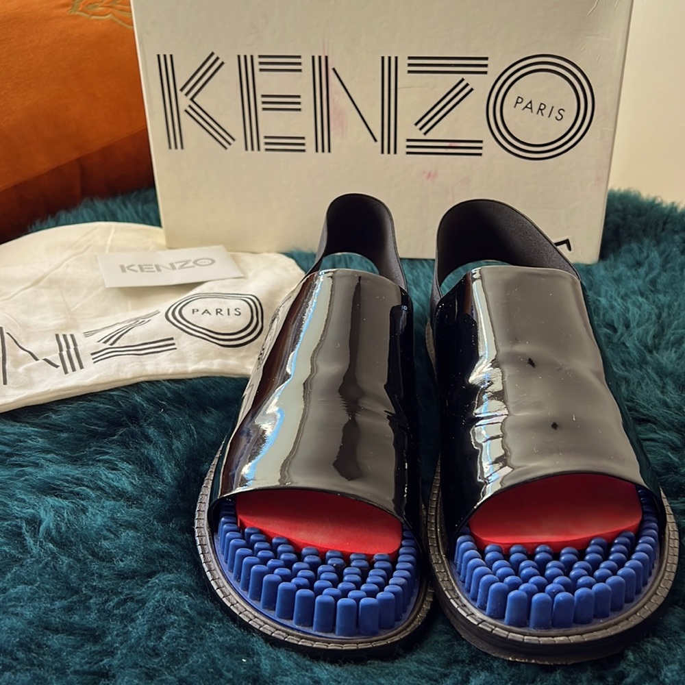 KENZO Sandals. Fit size 8-8.5